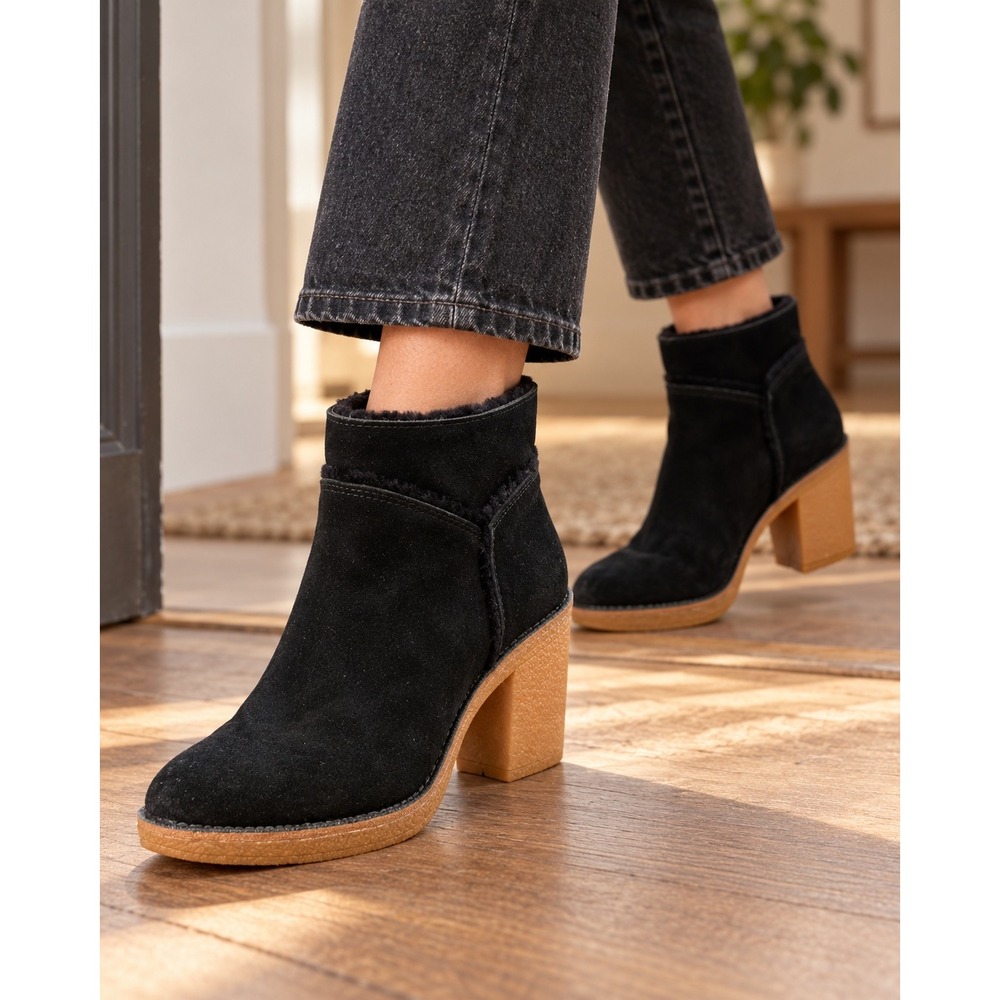 UGG Kasen Black Suede Shearling Lined Block Heel Ankle Boots 9.5